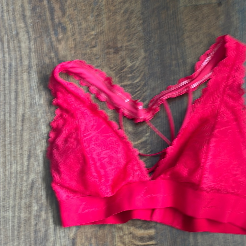 Lace Bralette in Vibrant Pink